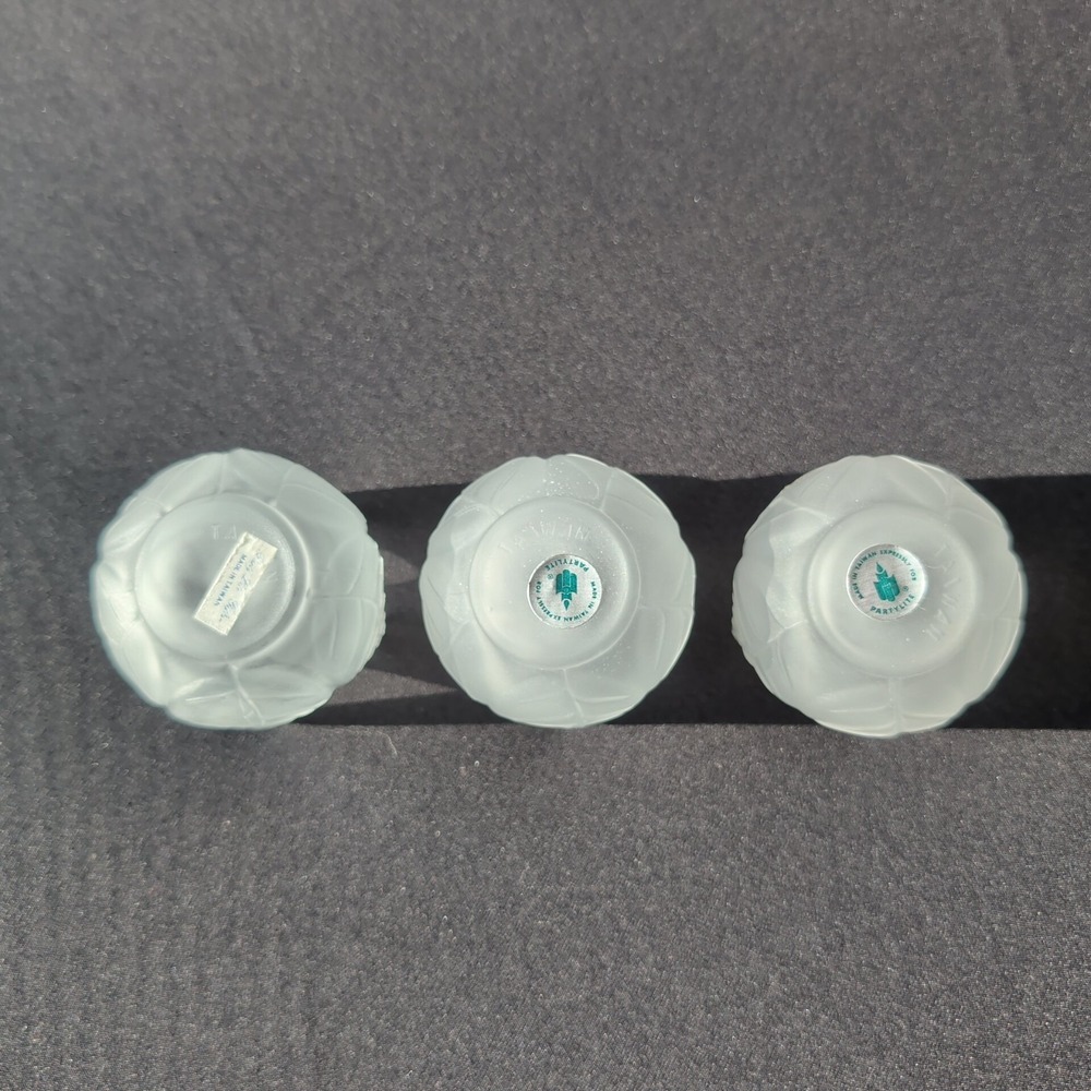 Set of 3 Partylite Frosted Lotus Blossom Glass Votive Candle Holders P0290 - Picture 6 of 10